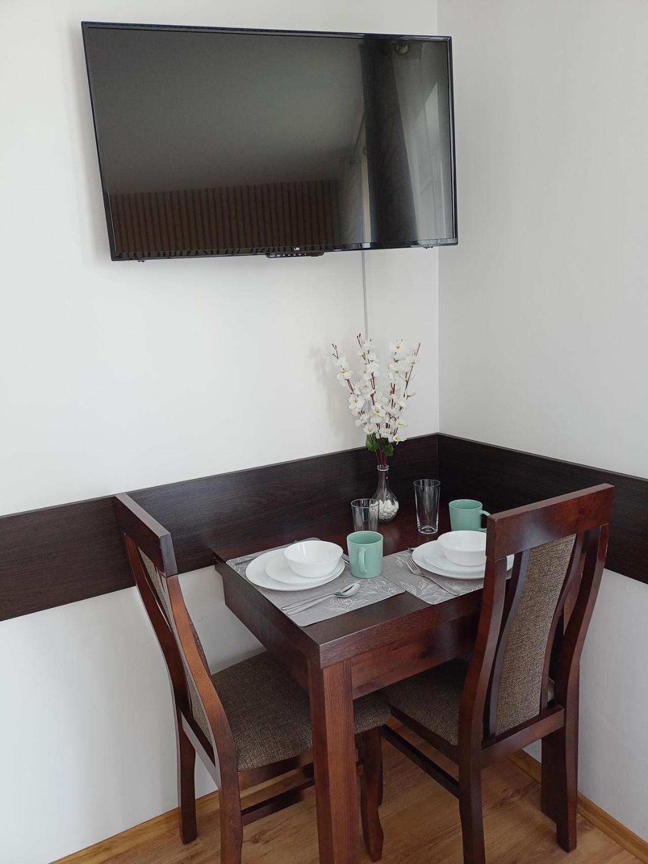 Villa Over Lake 미엘노 외부 사진